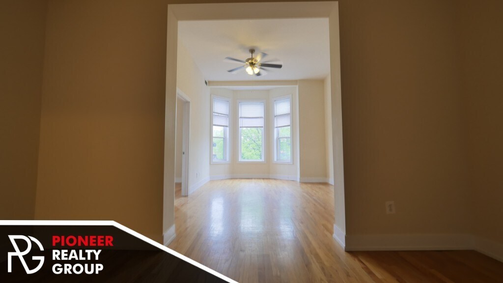 Foto principal - 3356 N Sheffield Ave