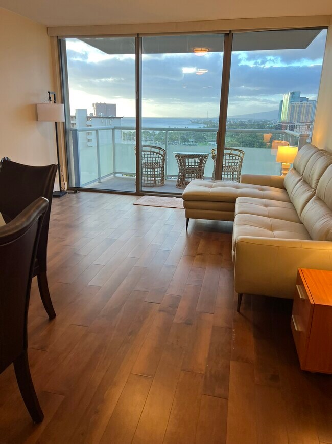 Foto del edificio - 1551 Ala Wai Blvd