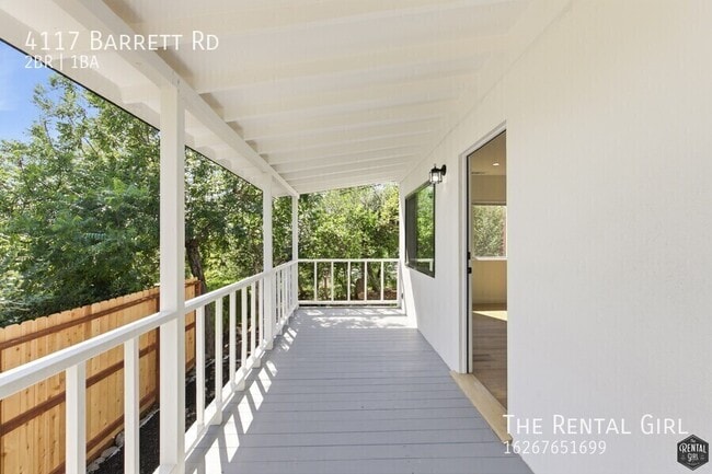 Foto del edificio - 4117 Barrett Rd