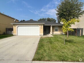 Building Photo - 620 Syringa Pl