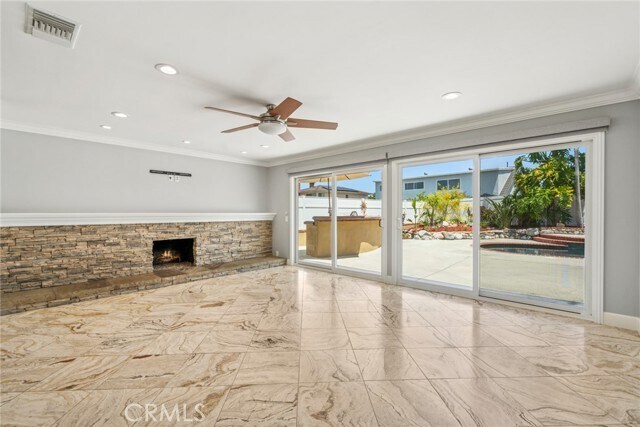 Foto del edificio - 25101 Northrup Dr