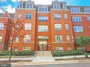 Building Photo - 150 V St NW