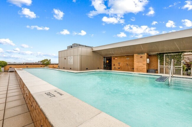 Foto del edificio - 475 K St NW
