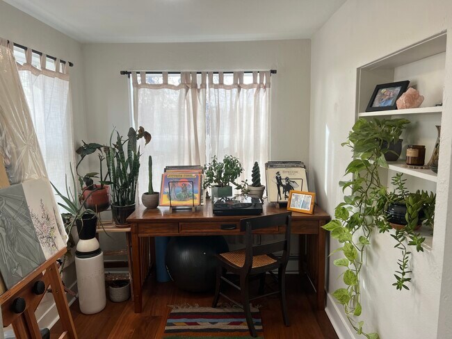 Foto del edificio - 251 S Quitman St