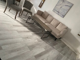 Building Photo - 423 21st St NE