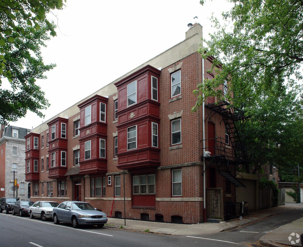 Building Photo - 2232 Locust St