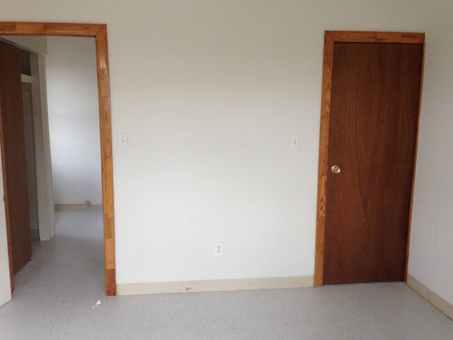 Building Photo - 116 Woodworth Ave
