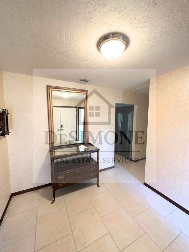 Foto del edificio - Mostly Furnished 3BR, 2BA House SW Ocala