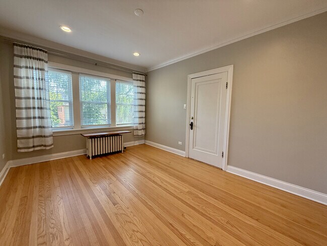 Foto del edificio - 5128 W Carmen Ave