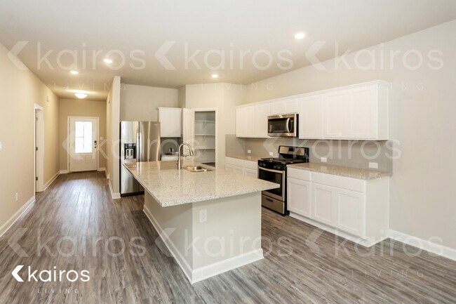 Foto del edificio - 6727 Tiger Pointe Dr.