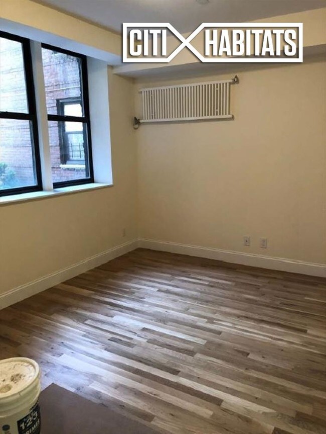 Building Photo - 97-77 Queens Blvd