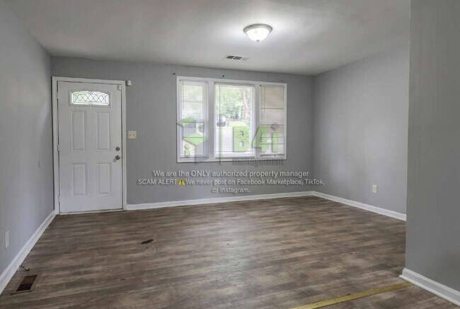 Foto del edificio - 324 Macedonia Rd SE