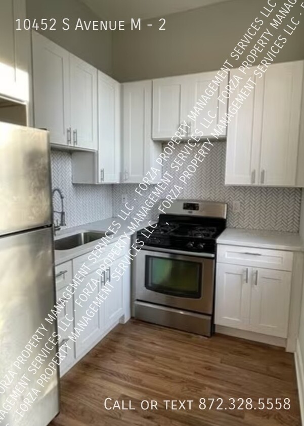 Primary Photo - 10452 S Ave M