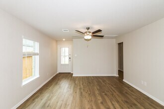Building Photo - 7535 Tipton Meadow Way