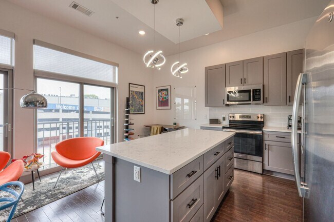 Foto del edificio - 8th South Condo - Near Soccer Stadium