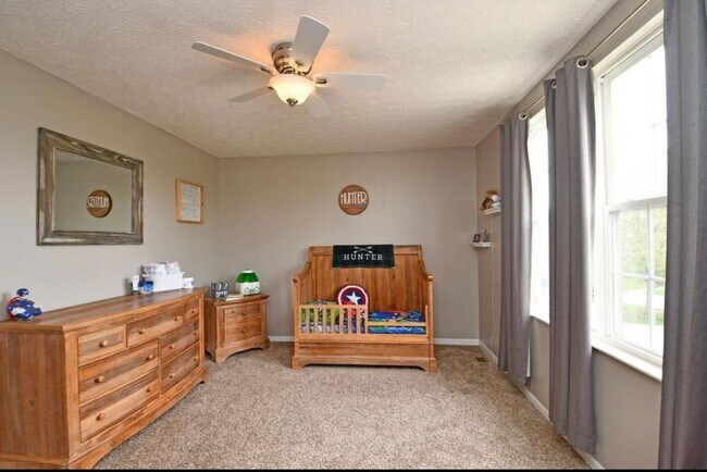 Building Photo - 7438 Heaton Cir