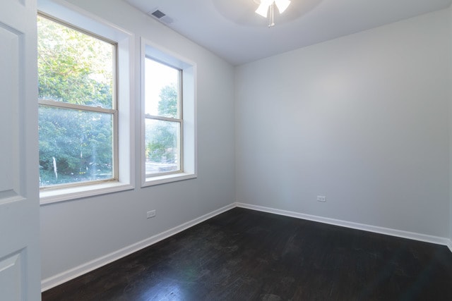 Building Photo - 5134 N Oakley Ave