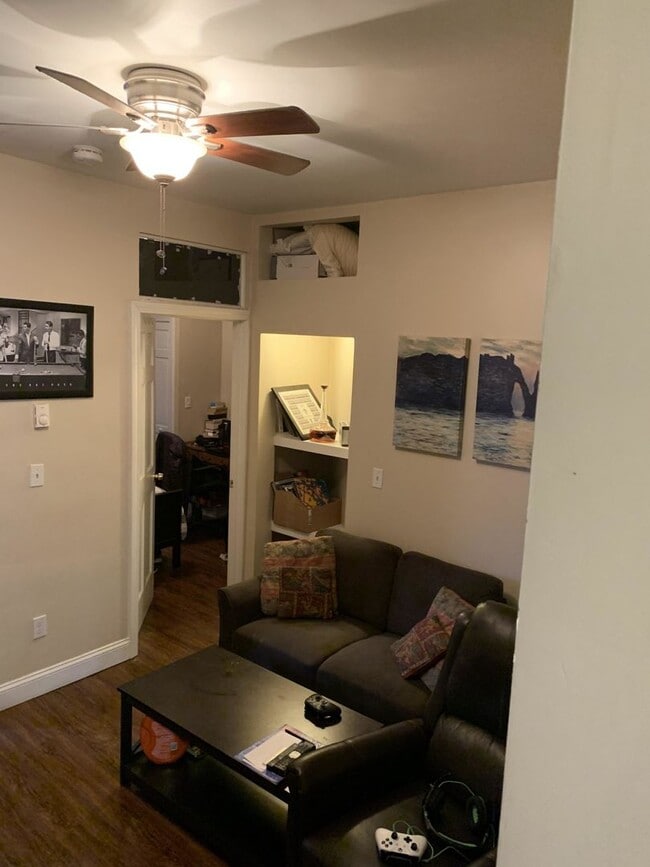 Photo - NORTH END 2 BED!! Apartment