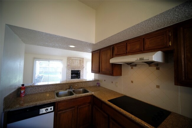 Building Photo - 12051 Spring Grove Dr