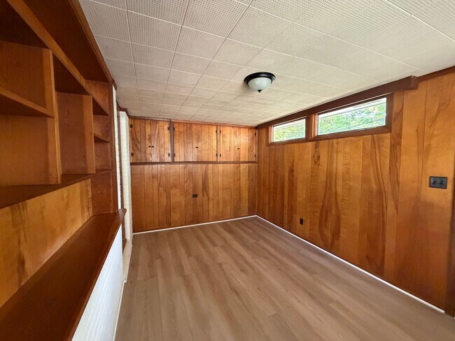 Foto del edificio - 1312 Ridge Rd