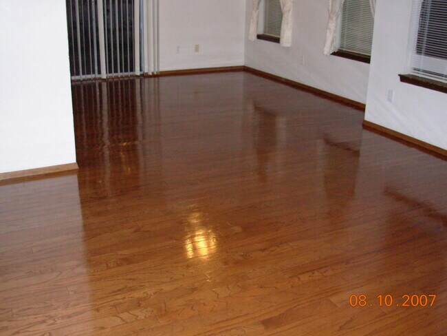 Building Photo - 1104 Taurus Cir