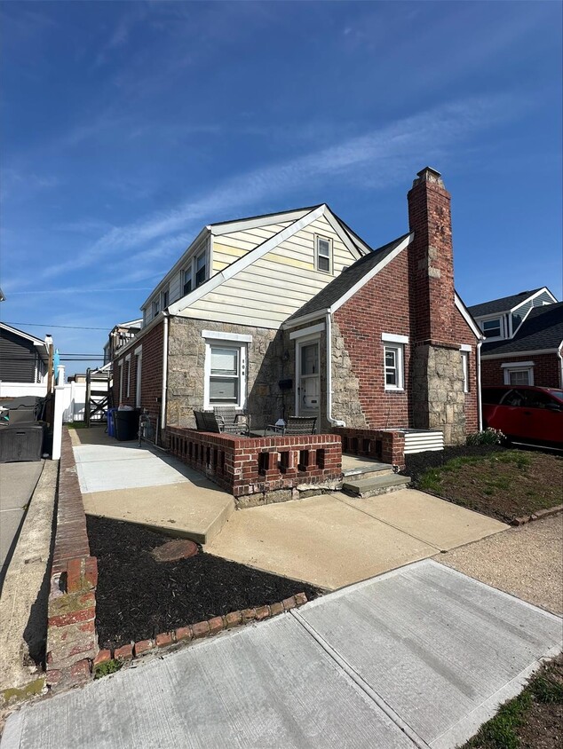 Primary Photo - 108 Atlantic Ave