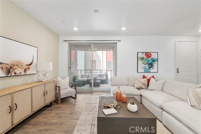 Building Photo - 143 Bowery