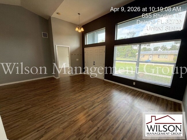 Building Photo - 655 Rhodes Dr
