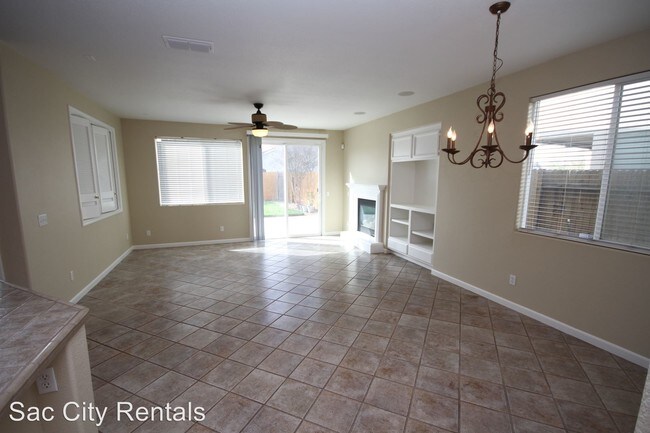 Building Photo - 10132 Blossom Ridge Dr