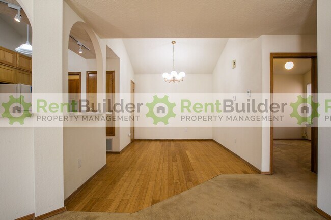 Building Photo - CALL US TODAY AT (505) 808-6467 TO SCHEDUL...