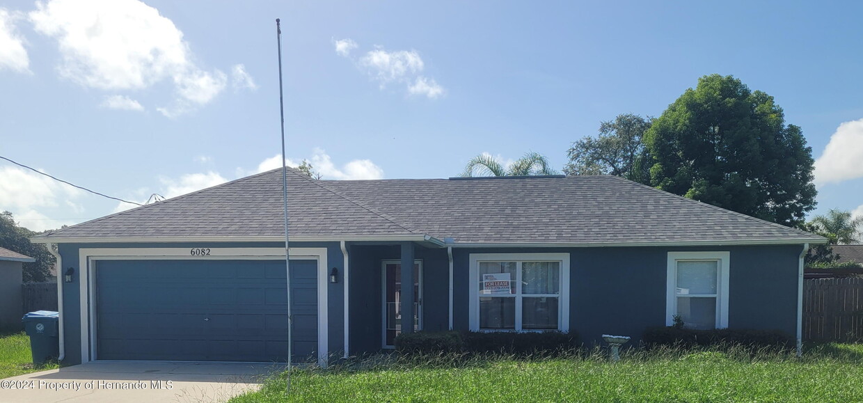 Primary Photo - 6082 Parnell Ave