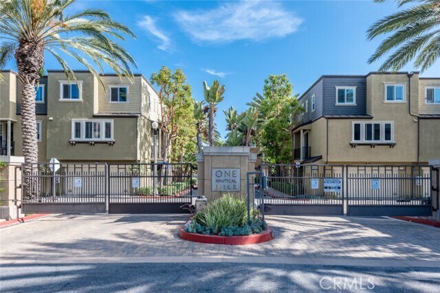 Foto principal - 8 Bluefin Ct