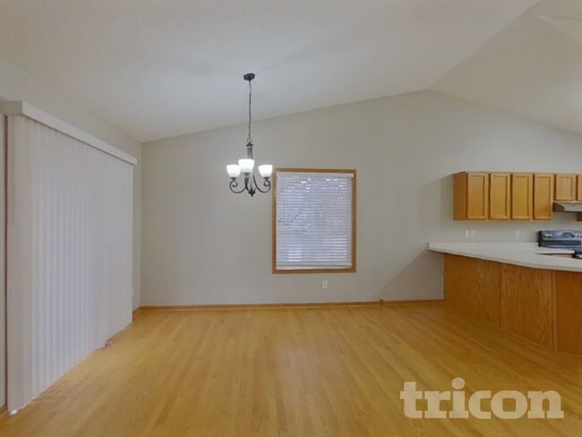 Foto del edificio - 5535 Highland Trail