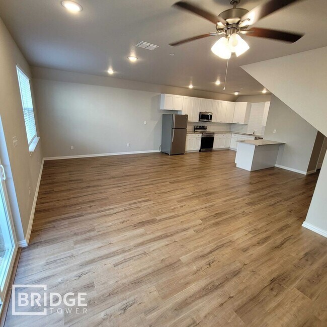 Foto del edificio - 1012 W Golden Ln