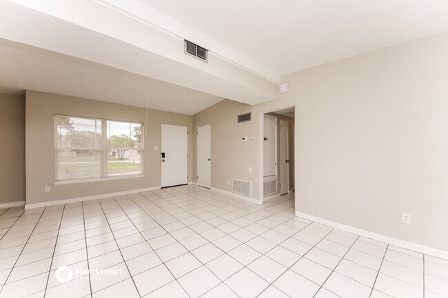 Building Photo - 4300 Devonshire Ln