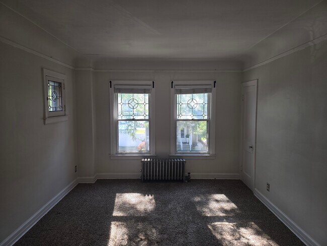 Foto del edificio - 920 Beaconsfield Ave