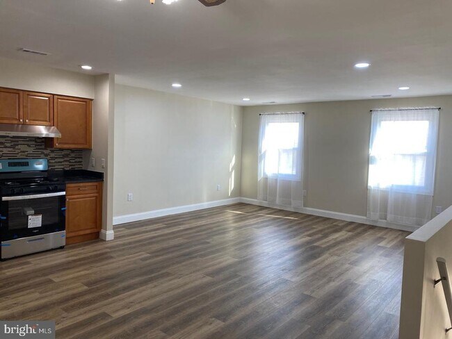 Foto del edificio - 8064 Walker St