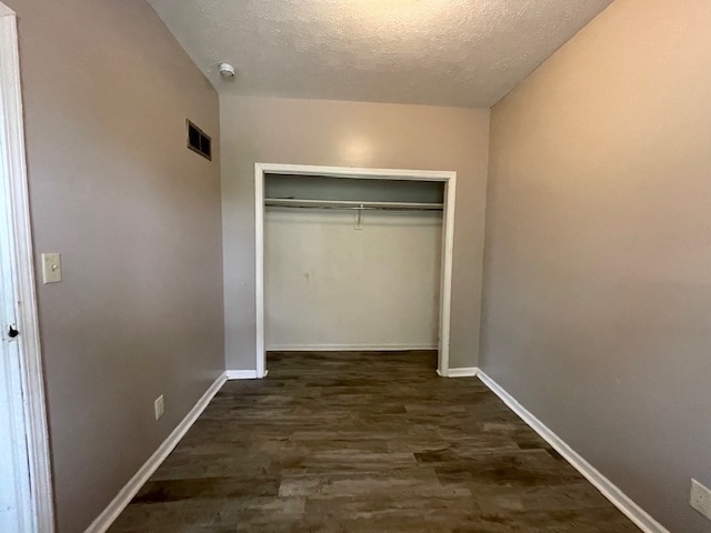 Building Photo - 504 W Navarre St