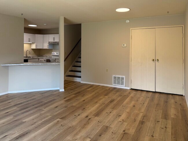 Foto del edificio - 9028 N Park Plaza Ct