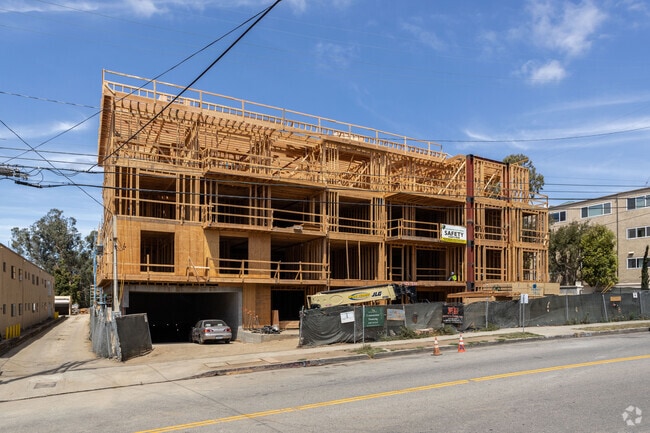 May 2022 - 505 S Barrington Ave