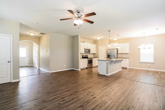 Building Photo - 2104 Mingus Cabin Ln