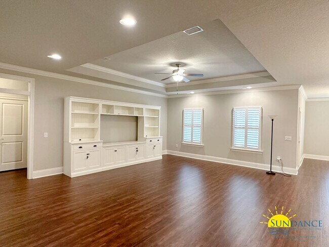 Building Photo - Gorgeous 4 Bedroom Home in Navarre!