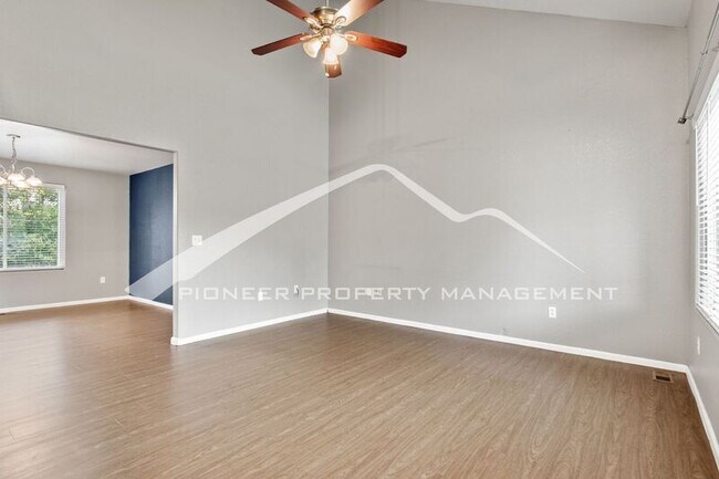 Building Photo - 229 Audubon Dr