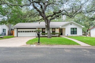 Building Photo - 8806 Ridgehill Dr