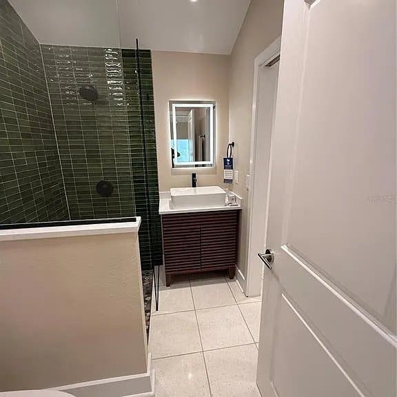 Photo - 238 N Main St House