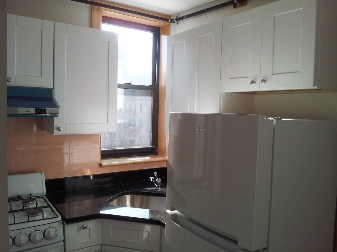 Primary Photo - 106 Eldridge St