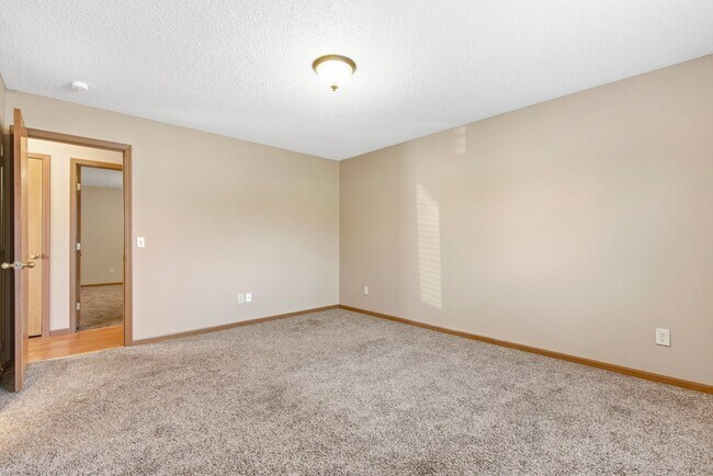 Foto del edificio - 2 Bedroom Upstairs Apartment - Springfield MO