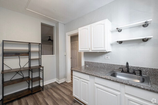 1 dormitorio, 1 baño - 550 pies cuadrados - Cocina - Mirror Lake Apartments