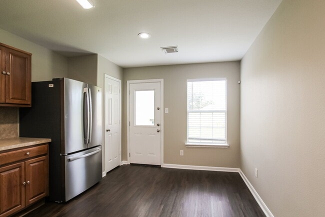 Foto del edificio - 6606 Winter Mountain Ln
