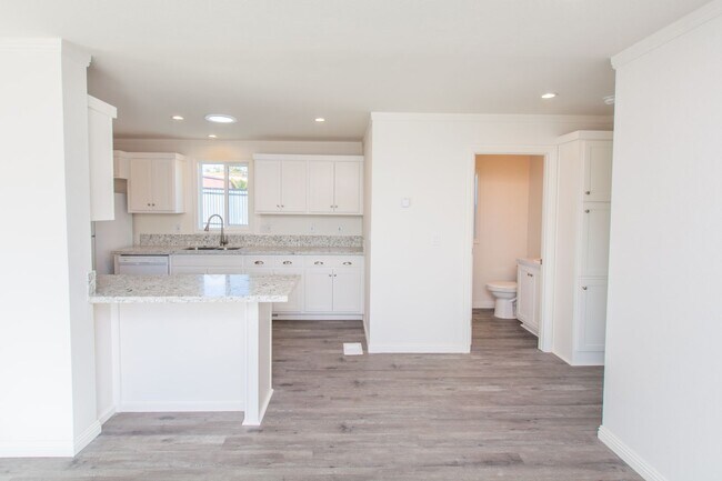Foto del edificio - New Build 2 Bedroom / 2 Bath + Office Home in Mount Hope!